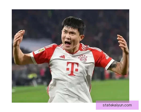 金玟哉在国家队的失误引发争议，分析其表现对球队的影响。