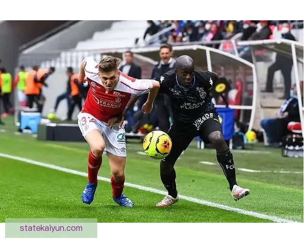 海伦芬边路速度持续提升，攻防转换效率显著增强